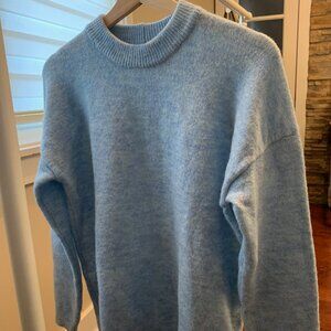 LIKE NEW: Urban Outfitters Light Blue Knit Sweater (Women's XS)